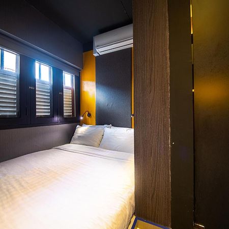 Cube Family Boutique Capsule Hotel At Chinatown Singapore Exteriör bild