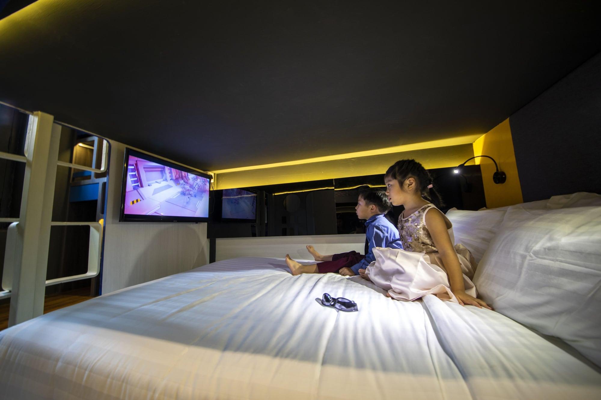 Cube Family Boutique Capsule Hotel At Chinatown Singapore Exteriör bild