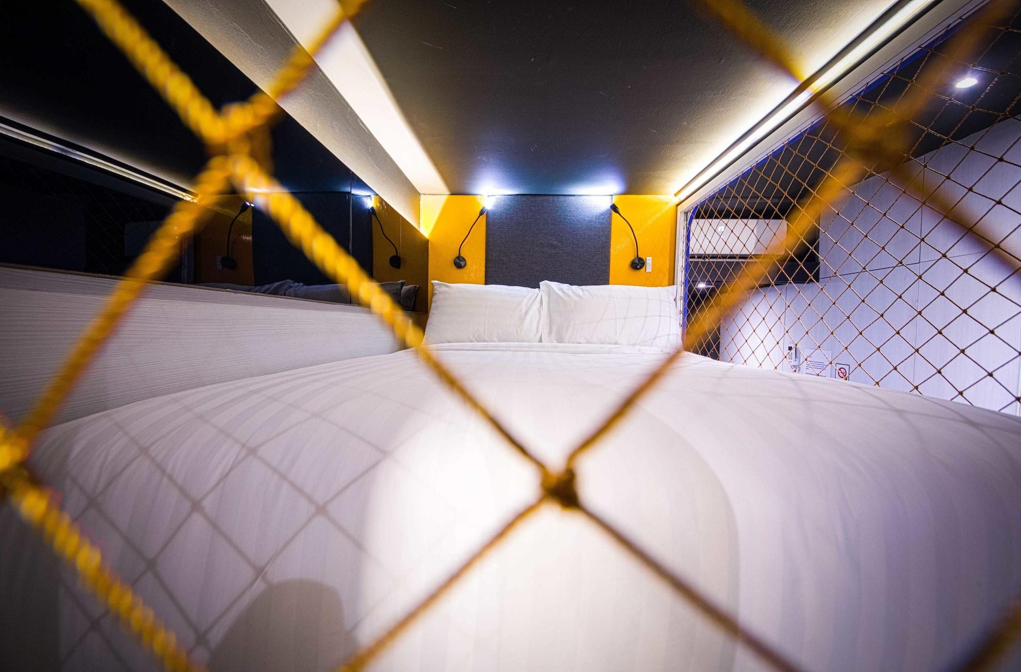 Cube Family Boutique Capsule Hotel At Chinatown Singapore Exteriör bild