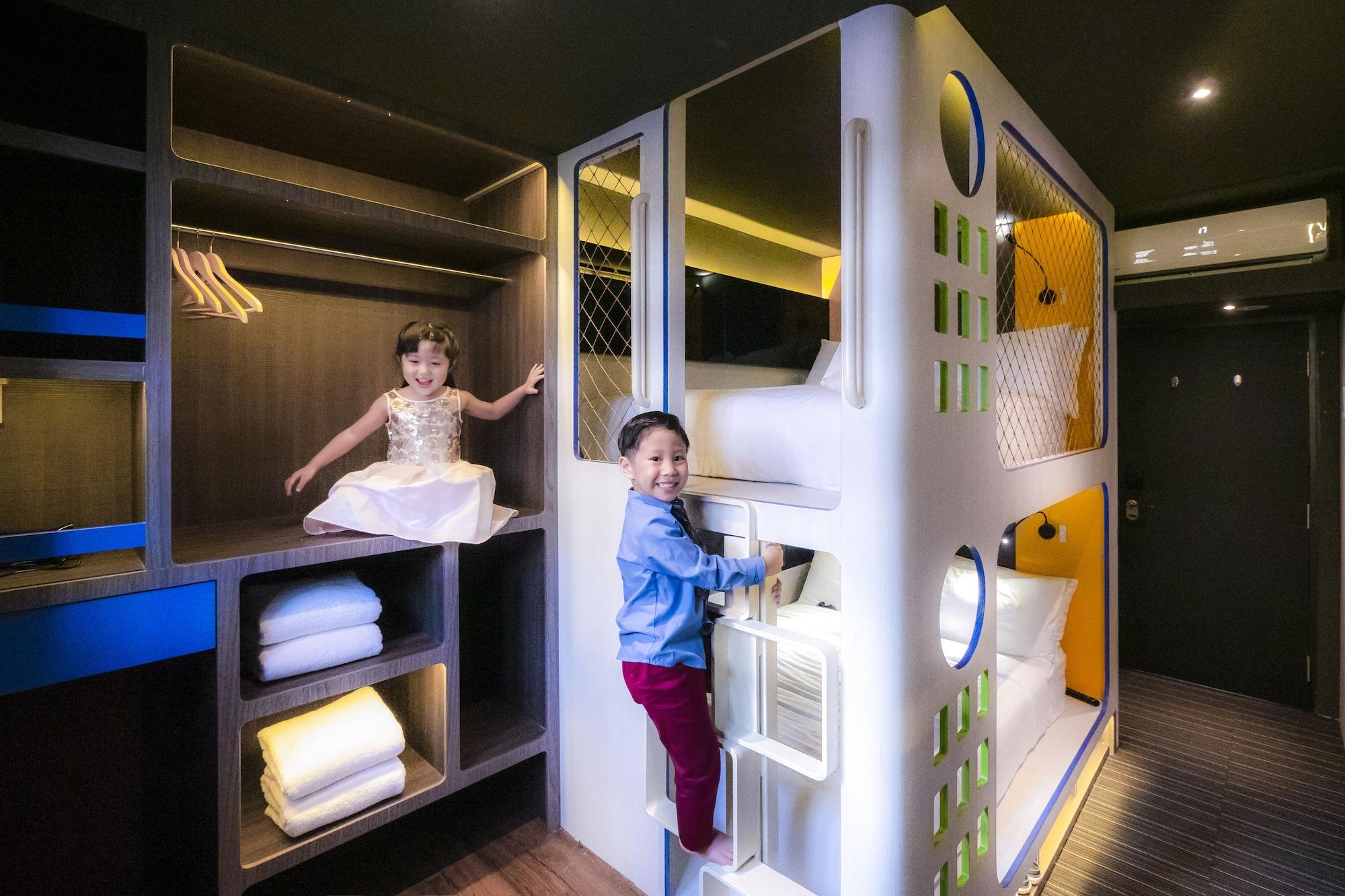 Cube Family Boutique Capsule Hotel At Chinatown Singapore Exteriör bild