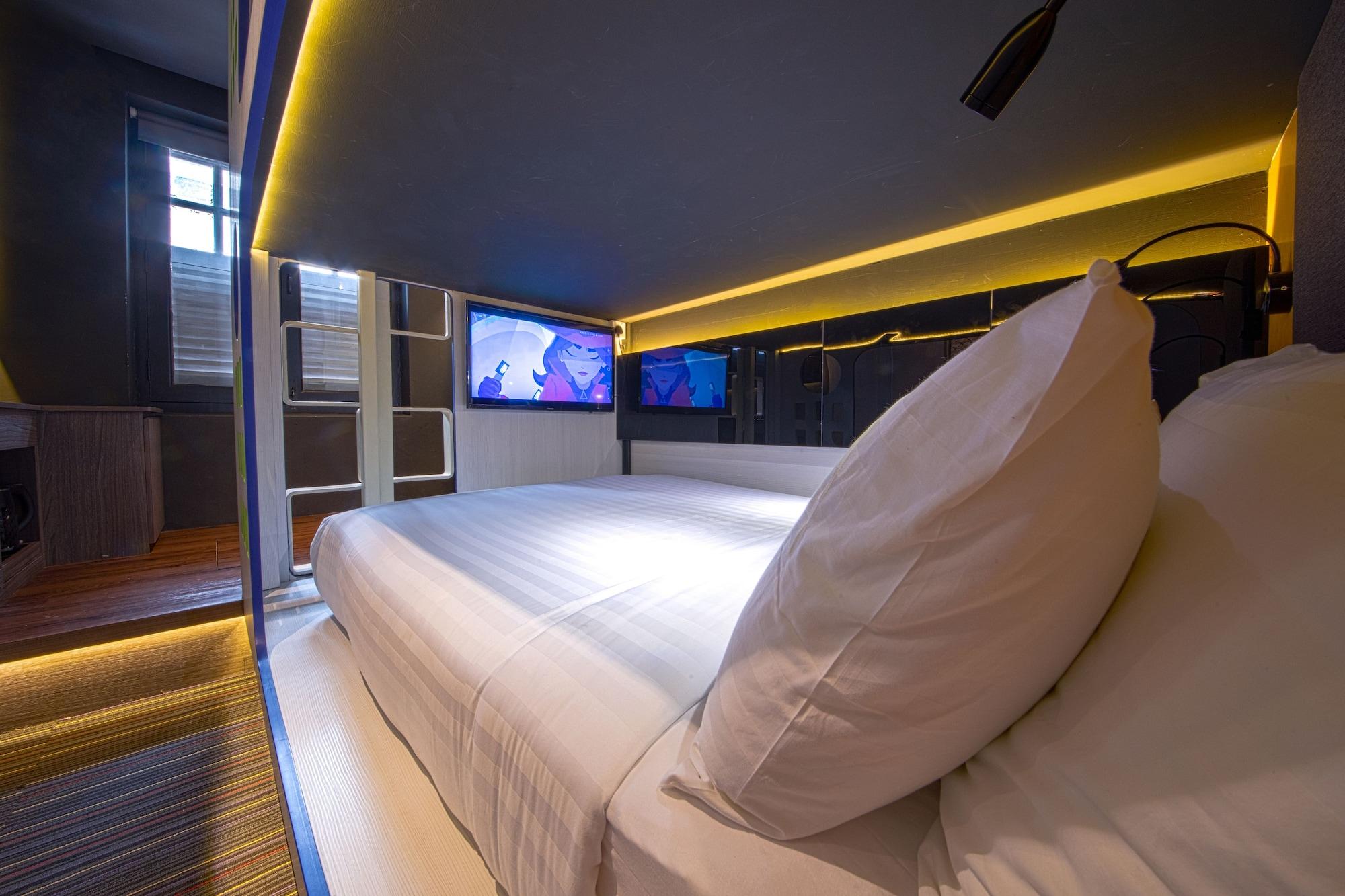 Cube Family Boutique Capsule Hotel At Chinatown Singapore Exteriör bild